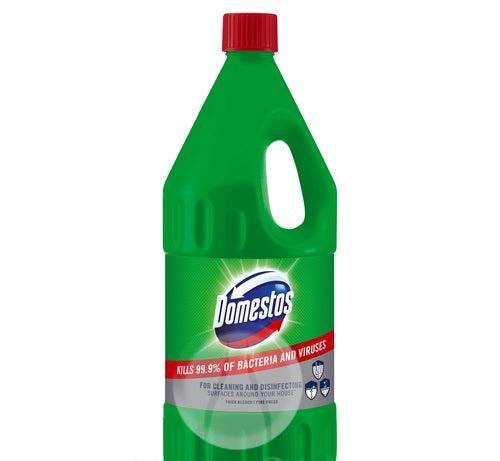 Domestos 24H Plus fertőtlenítő Pine 2000ml